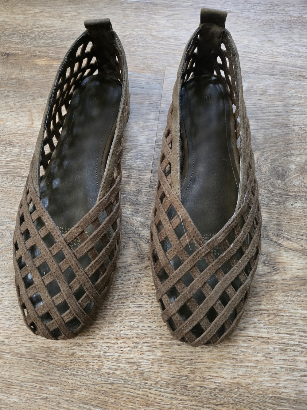 H&M Open Woven Khaki Brown Lattice Slip-On Ballet Flats- Size 7